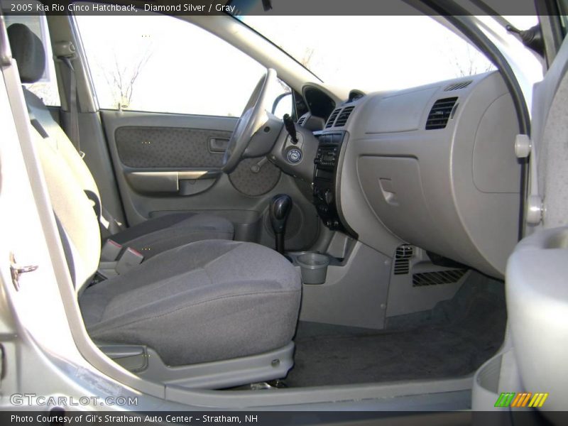 Diamond Silver / Gray 2005 Kia Rio Cinco Hatchback