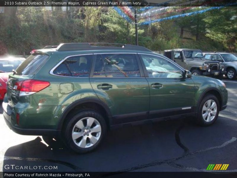 Cypress Green Pearl / Warm Ivory 2010 Subaru Outback 2.5i Premium Wagon