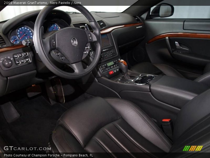 Nero Interior - 2009 GranTurismo  