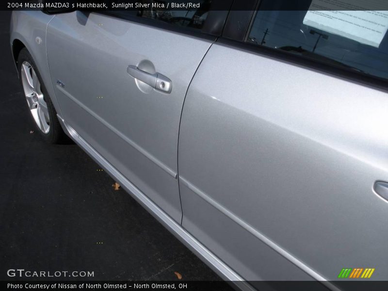 Sunlight Silver Mica / Black/Red 2004 Mazda MAZDA3 s Hatchback