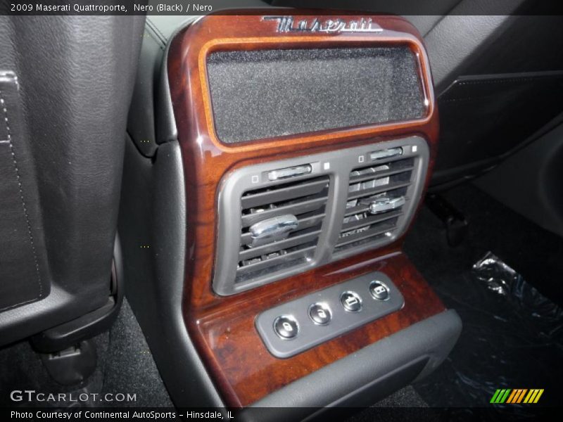 Nero (Black) / Nero 2009 Maserati Quattroporte