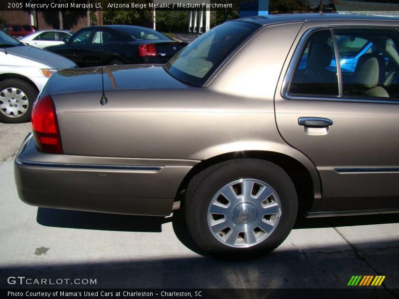 Arizona Beige Metallic / Medium Parchment 2005 Mercury Grand Marquis LS