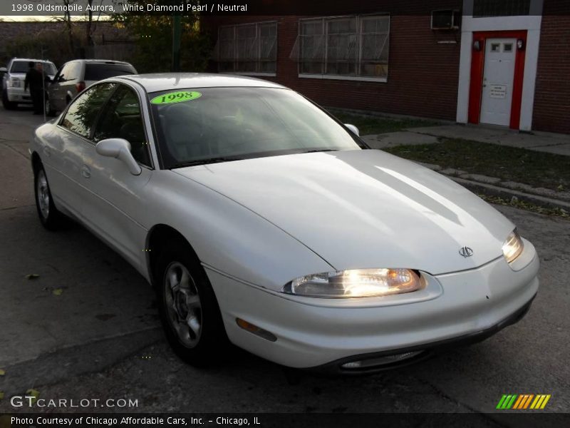 White Diamond Pearl / Neutral 1998 Oldsmobile Aurora
