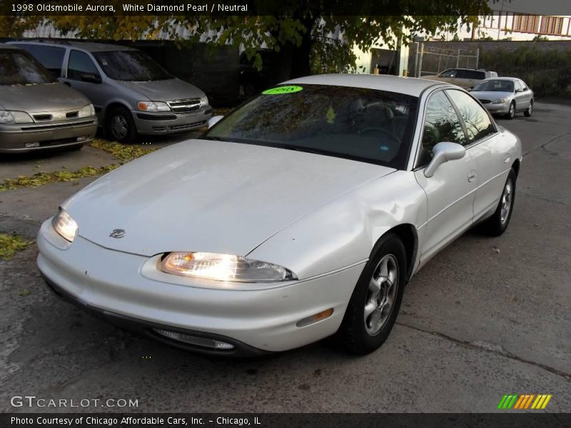 White Diamond Pearl / Neutral 1998 Oldsmobile Aurora