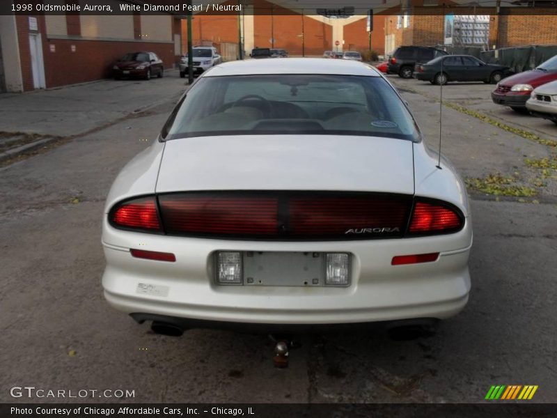 White Diamond Pearl / Neutral 1998 Oldsmobile Aurora