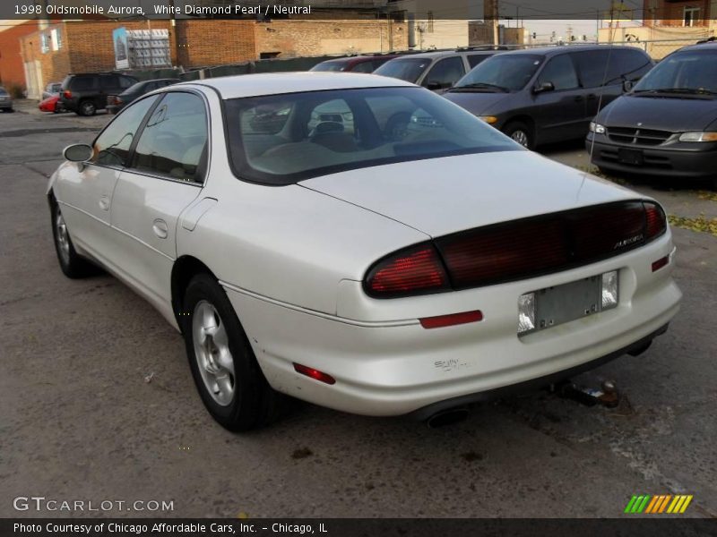 White Diamond Pearl / Neutral 1998 Oldsmobile Aurora