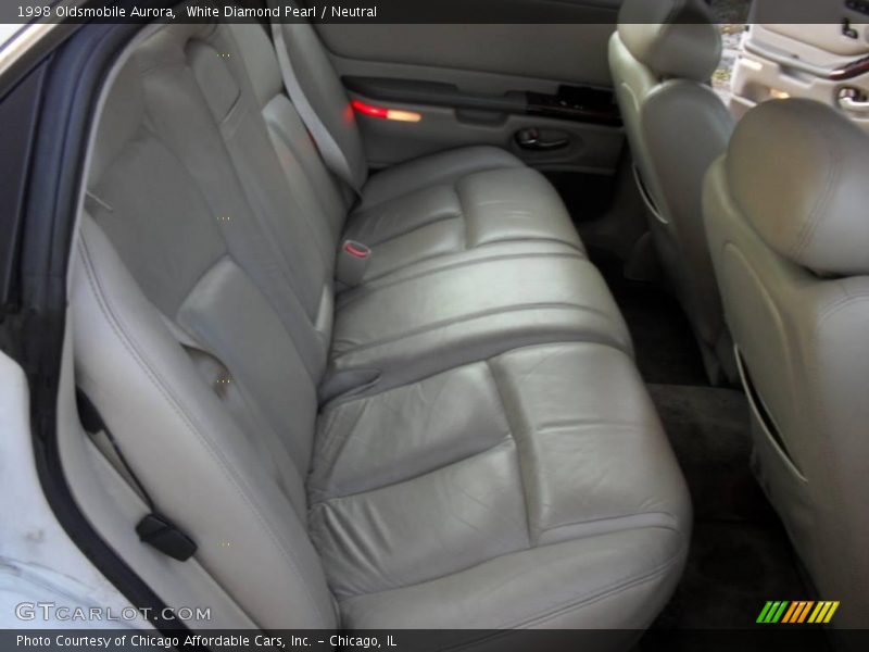 White Diamond Pearl / Neutral 1998 Oldsmobile Aurora