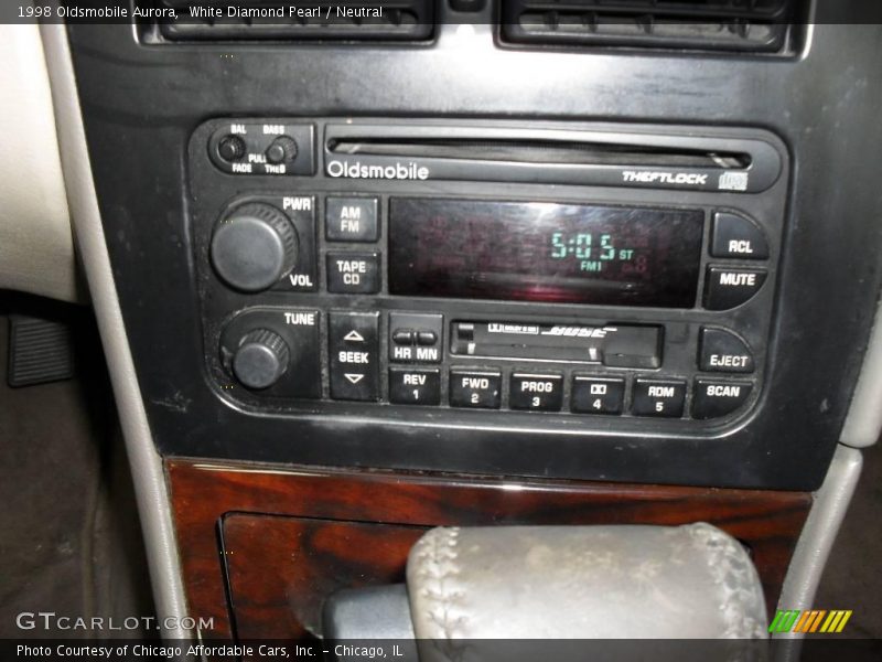 White Diamond Pearl / Neutral 1998 Oldsmobile Aurora