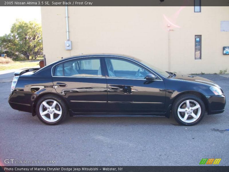 Super Black / Frost Gray 2005 Nissan Altima 3.5 SE