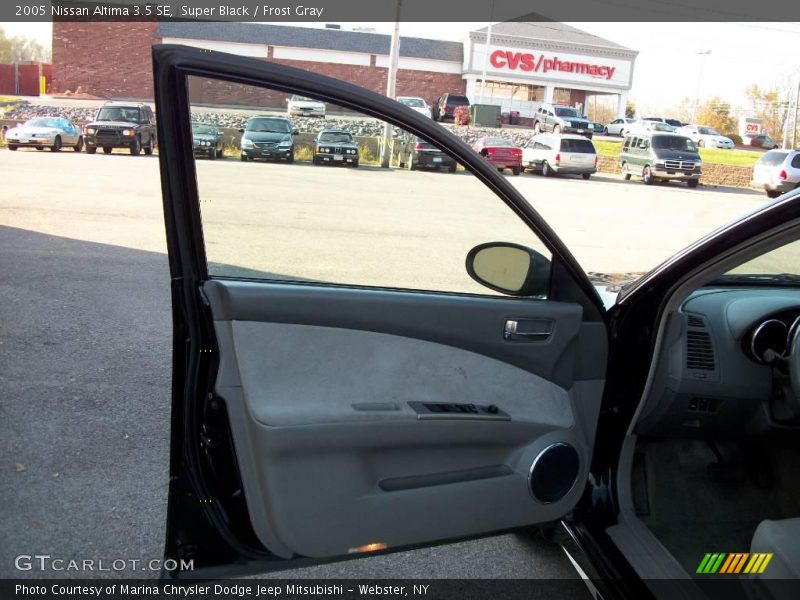 Super Black / Frost Gray 2005 Nissan Altima 3.5 SE