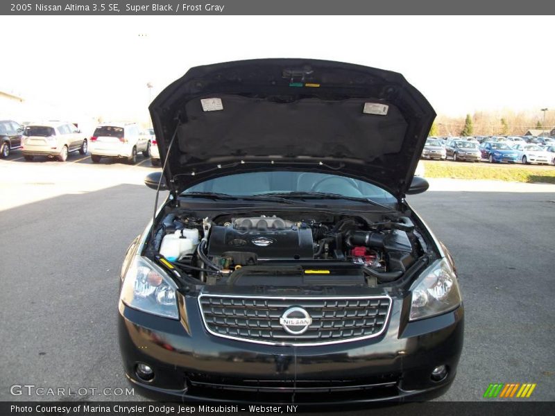 Super Black / Frost Gray 2005 Nissan Altima 3.5 SE