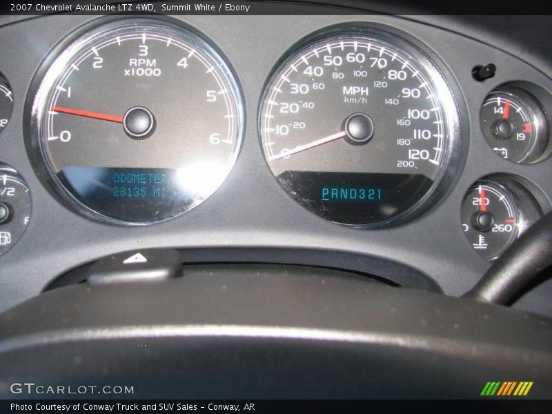 Summit White / Ebony 2007 Chevrolet Avalanche LTZ 4WD