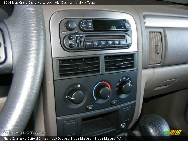 Graphite Metallic / Taupe 2004 Jeep Grand Cherokee Laredo 4x4