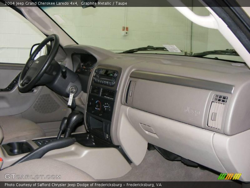 Graphite Metallic / Taupe 2004 Jeep Grand Cherokee Laredo 4x4
