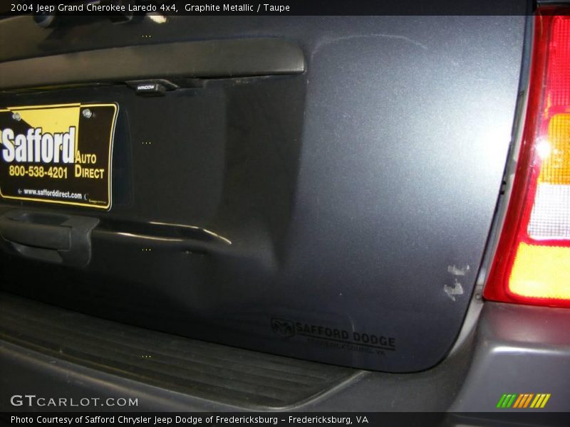 Graphite Metallic / Taupe 2004 Jeep Grand Cherokee Laredo 4x4