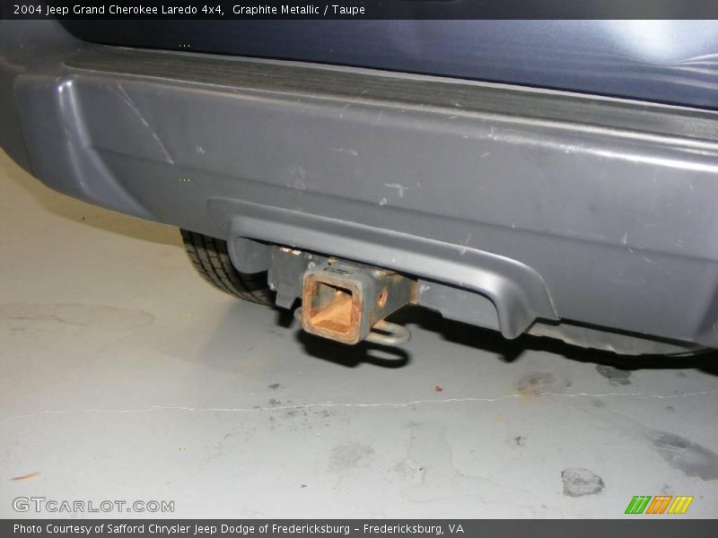 Graphite Metallic / Taupe 2004 Jeep Grand Cherokee Laredo 4x4