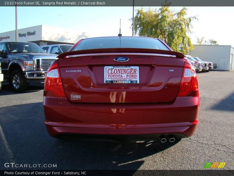 Sangria Red Metallic / Charcoal Black 2010 Ford Fusion SE