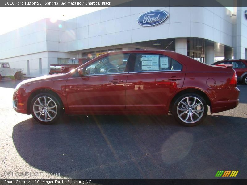 Sangria Red Metallic / Charcoal Black 2010 Ford Fusion SE