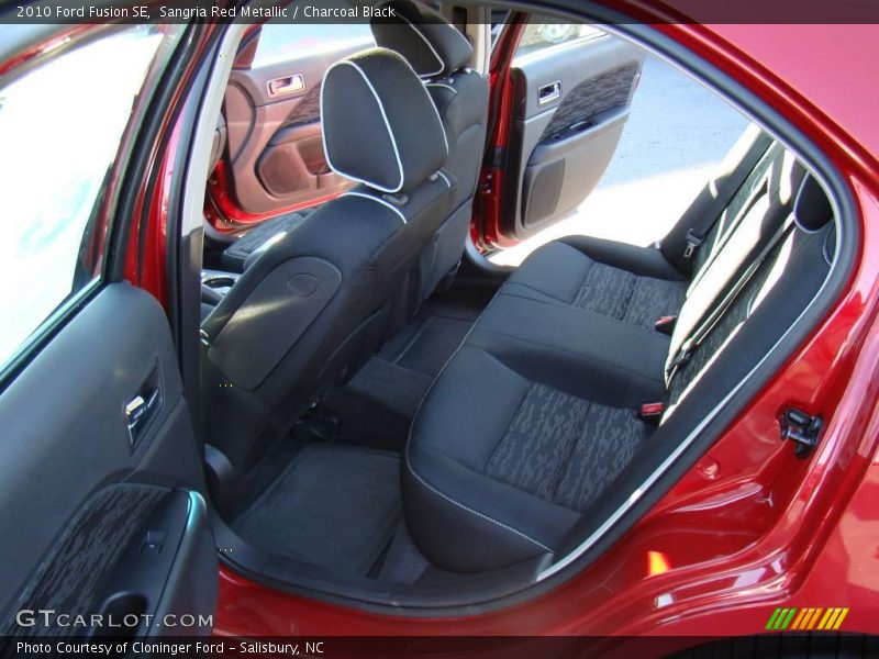 Sangria Red Metallic / Charcoal Black 2010 Ford Fusion SE
