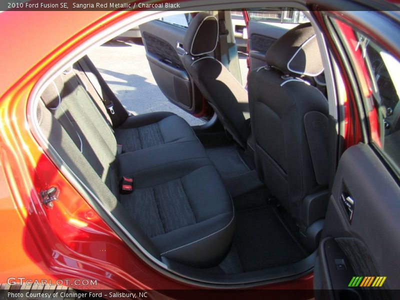 Sangria Red Metallic / Charcoal Black 2010 Ford Fusion SE