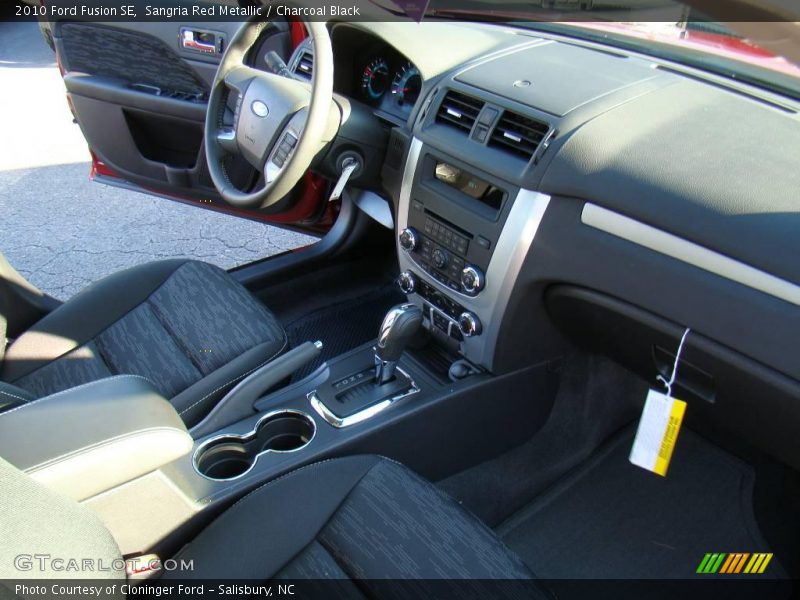 Sangria Red Metallic / Charcoal Black 2010 Ford Fusion SE