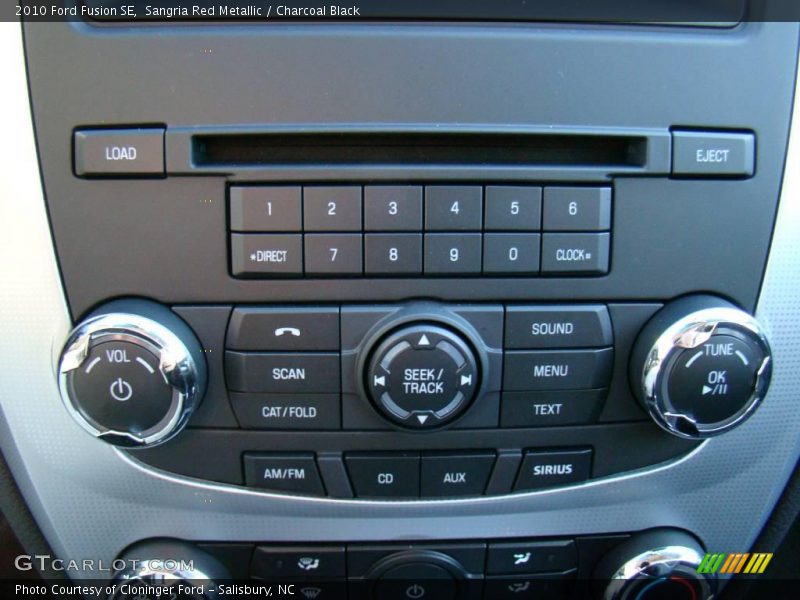 Sangria Red Metallic / Charcoal Black 2010 Ford Fusion SE