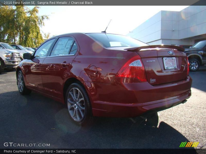 Sangria Red Metallic / Charcoal Black 2010 Ford Fusion SE