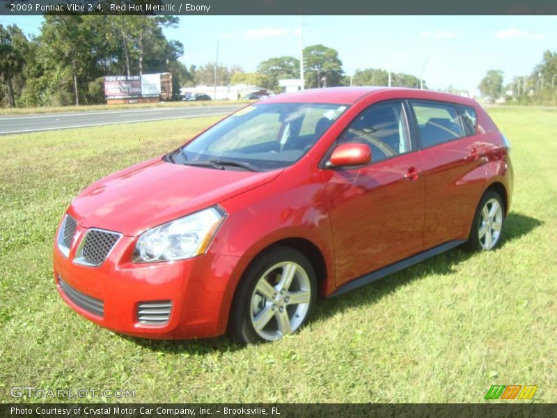 Red Hot Metallic / Ebony 2009 Pontiac Vibe 2.4