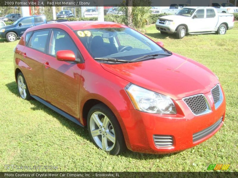 Red Hot Metallic / Ebony 2009 Pontiac Vibe 2.4
