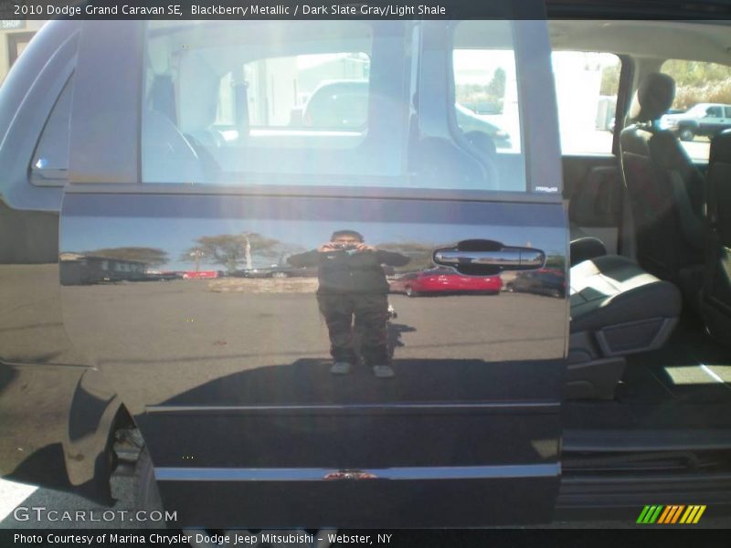 Blackberry Metallic / Dark Slate Gray/Light Shale 2010 Dodge Grand Caravan SE