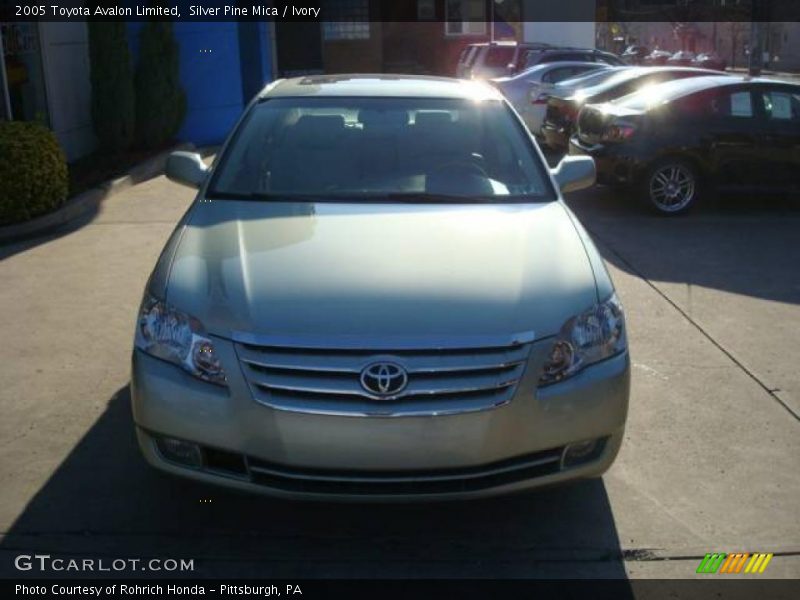 Silver Pine Mica / Ivory 2005 Toyota Avalon Limited