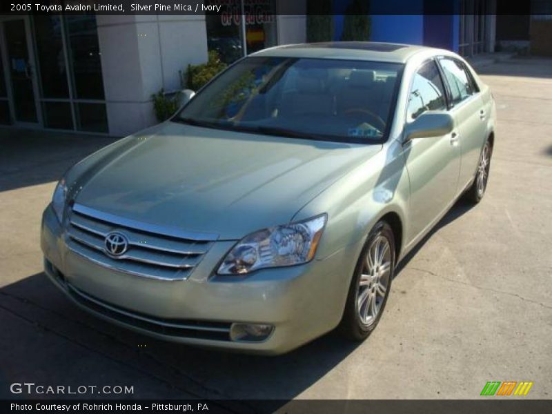 Silver Pine Mica / Ivory 2005 Toyota Avalon Limited