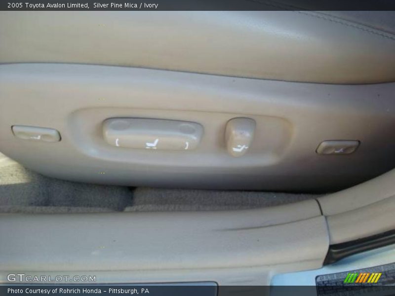 Silver Pine Mica / Ivory 2005 Toyota Avalon Limited