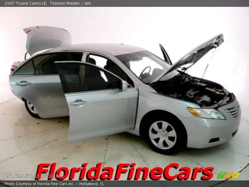 Titanium Metallic / Ash 2007 Toyota Camry LE