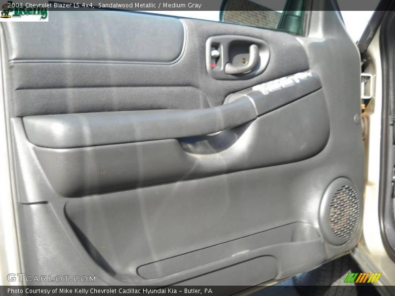 Sandalwood Metallic / Medium Gray 2003 Chevrolet Blazer LS 4x4