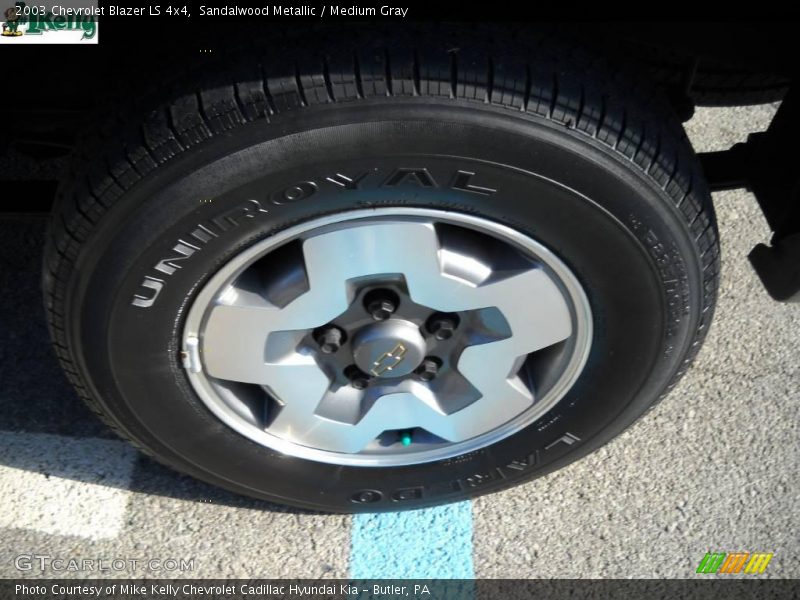 Sandalwood Metallic / Medium Gray 2003 Chevrolet Blazer LS 4x4