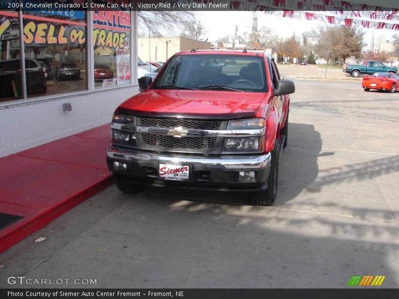 Victory Red / Very Dark Pewter 2004 Chevrolet Colorado LS Crew Cab 4x4