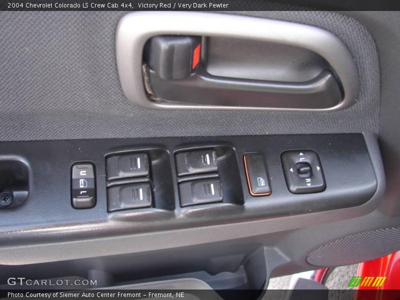 Victory Red / Very Dark Pewter 2004 Chevrolet Colorado LS Crew Cab 4x4