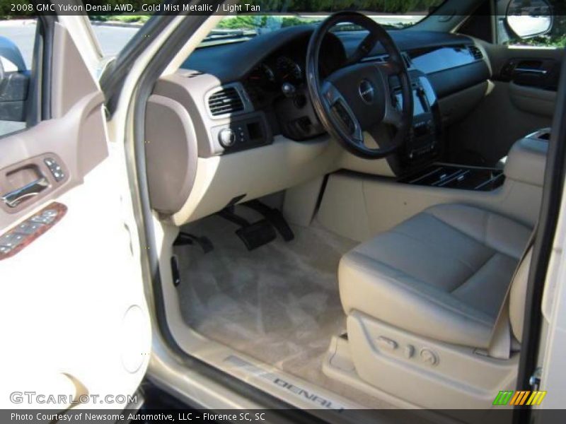 Gold Mist Metallic / Light Tan 2008 GMC Yukon Denali AWD