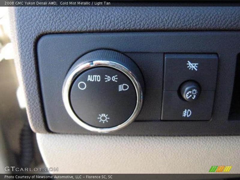 Gold Mist Metallic / Light Tan 2008 GMC Yukon Denali AWD