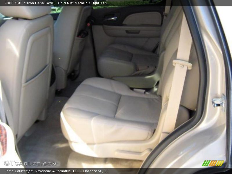 Gold Mist Metallic / Light Tan 2008 GMC Yukon Denali AWD