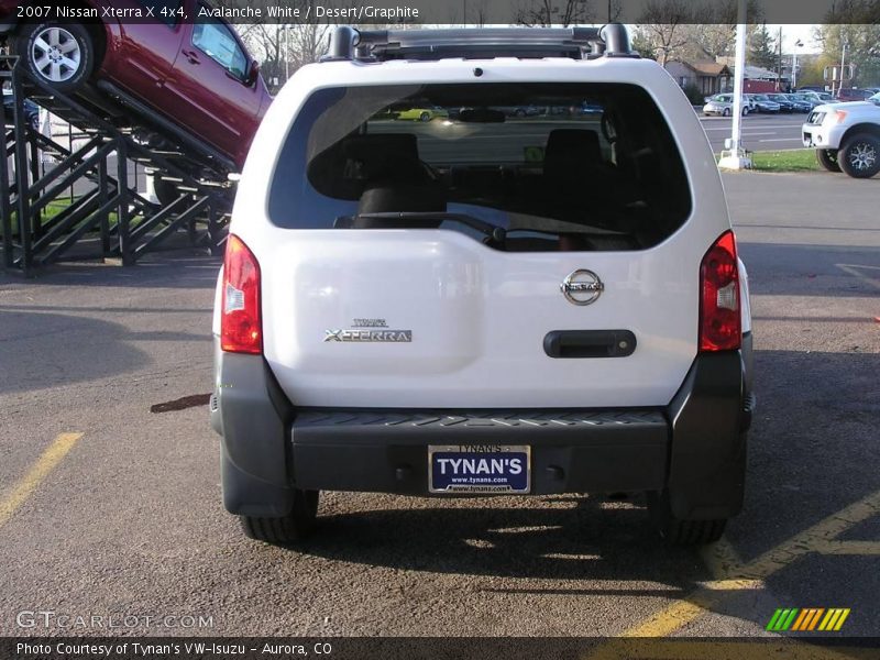Avalanche White / Desert/Graphite 2007 Nissan Xterra X 4x4