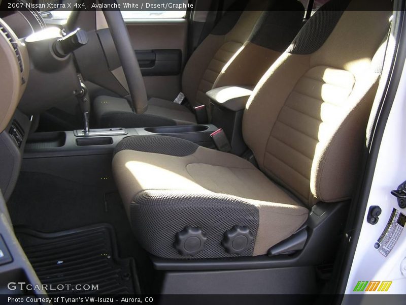 Avalanche White / Desert/Graphite 2007 Nissan Xterra X 4x4