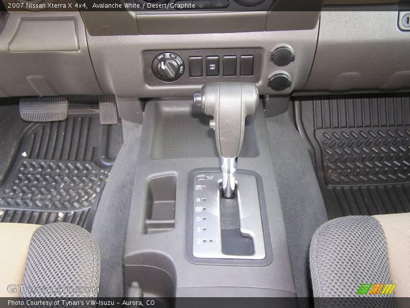 Avalanche White / Desert/Graphite 2007 Nissan Xterra X 4x4