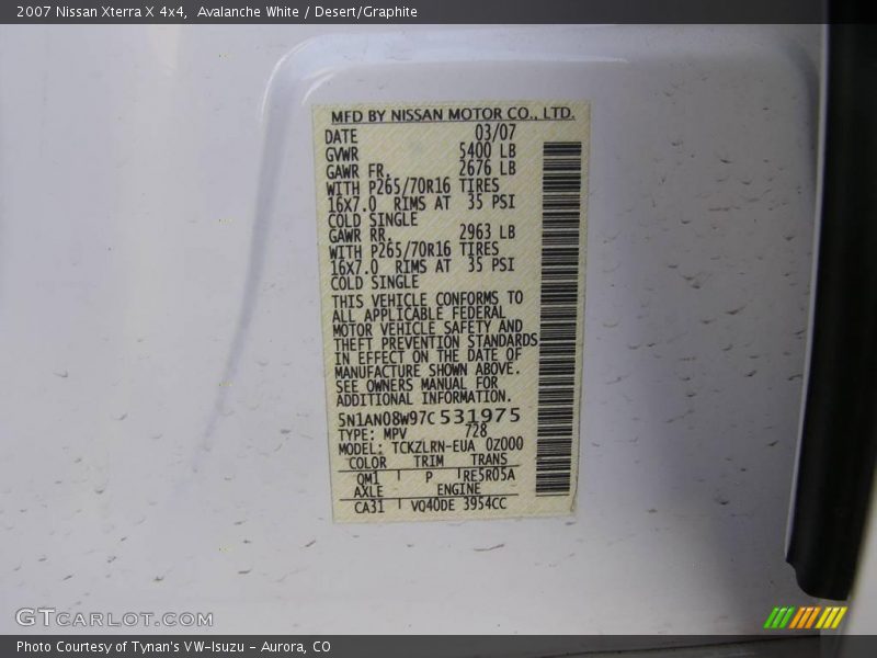 Avalanche White / Desert/Graphite 2007 Nissan Xterra X 4x4