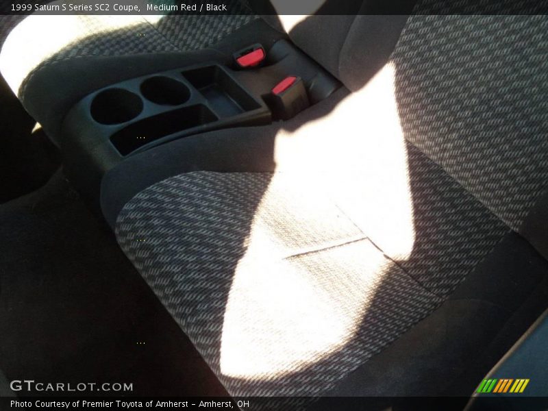 Medium Red / Black 1999 Saturn S Series SC2 Coupe