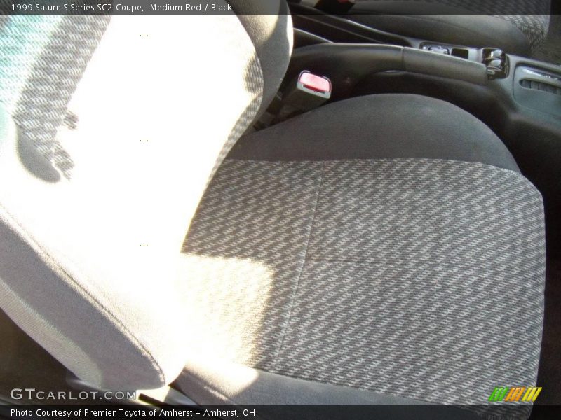 Medium Red / Black 1999 Saturn S Series SC2 Coupe