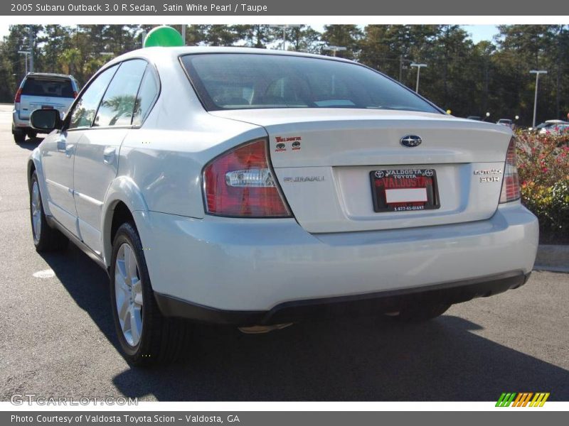Satin White Pearl / Taupe 2005 Subaru Outback 3.0 R Sedan