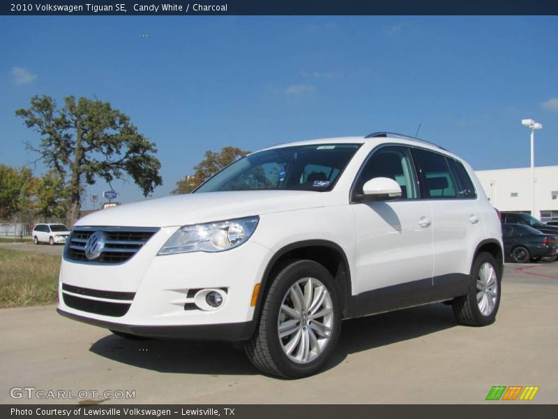 Candy White / Charcoal 2010 Volkswagen Tiguan SE