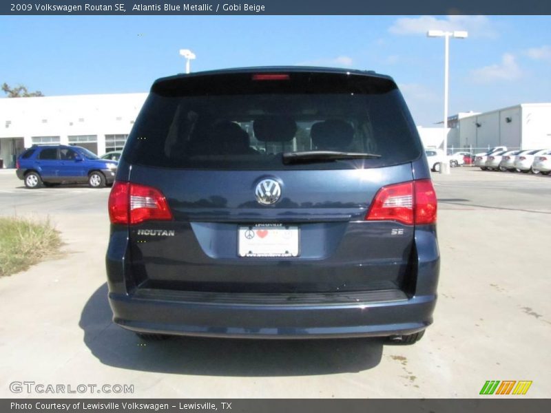 Atlantis Blue Metallic / Gobi Beige 2009 Volkswagen Routan SE